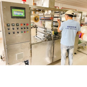 Machine de fabrication de dosettes de lessive chimique à haute vitesse, automatique, pneumatique, à écran tactile, avec <span class=keywords><strong>film</strong></span> PVA soluble dans l'eau pour le remplissage et le scellage - Product Image 5