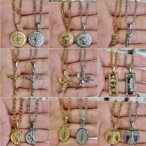 Collar con Colgante de Brújula, Medusa, León, San Cristóbal, Rosa, Ángel, Pistola y Ala de Oro de 18K, Joyería de Cruz de Acero Inoxidable Estilo Hip Hop - Product Image 5