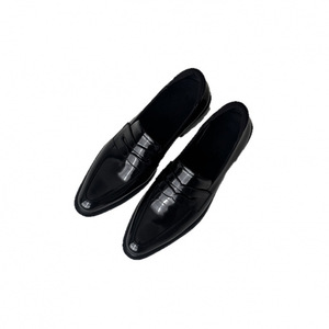 La mode est super moderne et unique, rehaussant votre style. - Product Image 5