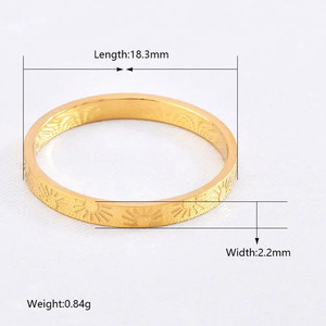 Anillo Delgado de Acero Inoxidable con Grabado <span class=keywords><strong>Sol</strong></span> Dorado, Anillos Finos Minimalistas para Pareja - Product Image 3