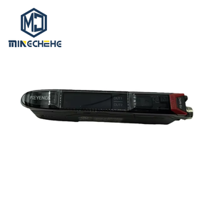 Amplificateur numérique à fibre optique modulaire avec sortie PNP pour la détection industrielle et les panneaux de contrôle FS-N41C FS-N42C FS-N43C FS-N44C - Product Image 1