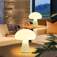 Lampe de table de style moderne veilleuse tactile en plastique blanc style champignon blanc décoration intérieure veilleuse LED rechargeable