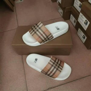 Hot Sale Unisex Luxury Slides and Shoes Wholesale Custom Slides Designer Sandals Home Sports Rubber <b>slippers</b> for Ladies Women - Product Image 5