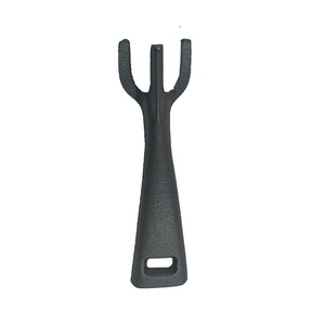 Cast Iron Plate Lifting Tool Teppanyaki Tongs Anti Scalding Clamp For Iron Plate Steak Baking Pan Kitchen Accessory - Product Image 1