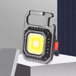 Lampe torche multifonction en alliage d'aluminium rechargeable par USB, indice de protection IP54, aimant, ouvre-bouteille, lumière de travail COB, lampe torche LED, mini porte-clés - Product Image 1