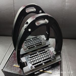 Horshi Black Premium Kwaliteit Veiligheidsstijgbeugels Professionele Antislip Ruiterstijgbeugels Hoge Sterkte Aluminium - Product Image 4