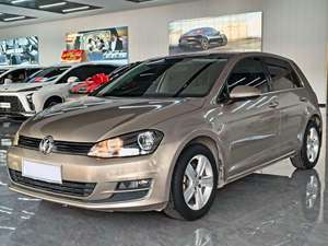 Volkswagen <span class=keywords><strong>Golf</strong></span> 230 <span class=keywords><strong>TSI</strong></span> <span class=keywords><strong>GT</strong></span> Edition 2016, <span class=keywords><strong>5</strong></span> portes, automatique, DSG, transmission intégrale, pneus R18, sièges en tissu, caméra de recul, voitures d'occasion à vendre - Product Image 1