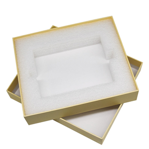 Boîtes rigides carrées sur mesure en papier couché biodégradable, laminées mat, avec logo, pour emballages cadeaux de luxe cosmétiques et parfums - Product Image 1