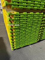 Viga de construcción H20 Viga con extremos de plástico Pintura impermeabilizante amarilla Brida de abeto PINO Web de madera contrachapada