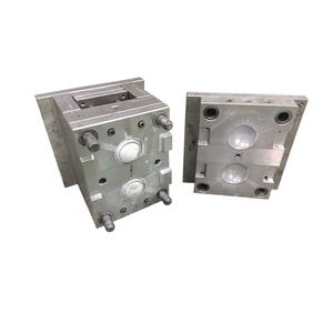 Pièces moulées par injection plastique sur mesure de haute précision à bas prix pour support photovoltaïque, bloc de moyenne pression - Product Image 1