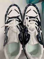 Chaussures Homme 2025 Nouveauté Été Skateboard Graffiti Originales Décontractées Plates Sports Semelle Fine Populaire Rehaussées