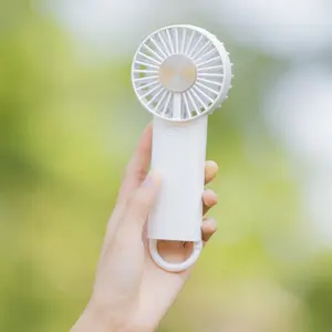 Vente en gros Mini ventilateur portatif à 3 vitesses avec compresse de glace pour le refroidissement-Idéal pour les activités de plein air en été