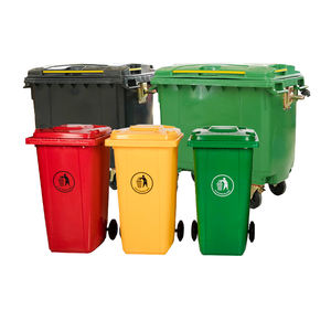 سلة مهملات خضراء صناعية مربعة الشكل بعجلات للاستخدام الخارجي بحجم قياسي - Product Image 2