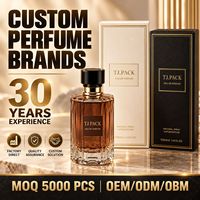 Flacon de parfum rectangulaire en verre ambré avec boîte d'emballage 50 ml, bouchon doré, best-seller, flacon de parfum en verre personnalisé OEM/ODM, ensemble de marque