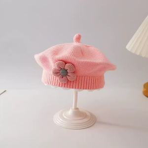 Bérets mignons décorés de fleurs pour enfants - Product Image 4