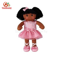 Vente en Gros Poupée en Peluche Personnalisée Pas Chère, Poupée de Chiffon Bébé Fille Noire, Jouet Doux en Peluche Tendance Unisexe