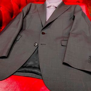 Traje Gris Lavable a Máquina para Hombre, Corte Slim Fit, Conjunto de 2 Piezas, Formal de Negocios, Boda, Sin Arrugas, Hecho a Medida, Oficina, Cierre de un Botón - Product Image 2