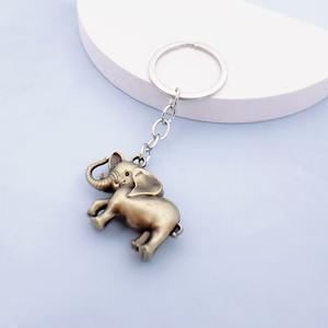 Usine dessin animé mode rétro Eanimal éléphant mousqueton cartable pendentif porte-clés métal porte-clés - Product Image 3