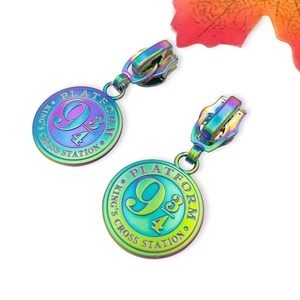 สินค้าขายดี สีรุ้งแบบกำหนดเอง/สีรุ้งแบบด้าน # ตัวดึงซิปโลหะไนลอน 5 ชิ้นสำหรับเสื้อผ้าหรือกระเป๋า - Product Image 4