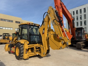Chargeuse-pelleteuse CAT 420F neuve de 8,4 tonnes, godet 4-en-1, certifiée CE EPA, 0 heure de fonctionnement, garantie complète d'usine, en stock à vendre - Product Image 3