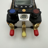 Kit Básico Manifold Digital Inteligente Testo 550s con Sondas de Temperatura de Pinza con Cable Fijo