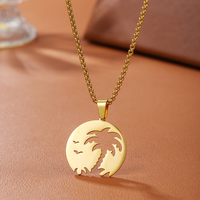 Nouveau design populaire : Collier pendentif en acier inoxydable personnalisé avec motif d'arbre de coco évidé – Vente en gros
