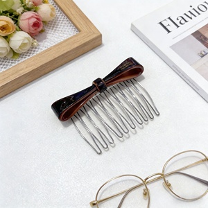 Peigne à cheveux élégant avec nœud, mini brosse décorative en alliage et acétate pour usage quotidien avec fonction de massage capillaire - Product Image 6