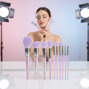 Set de Brochas de Maquillaje Metálicas Cromadas, Pelo Sintético Vegano, Brocha para Base, Polvo y Rubor, Marca Privada, Brocha Cosmética Facial - Product Image 1