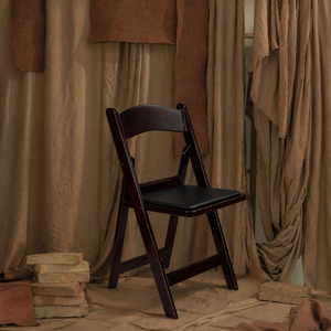 Chaise pliante en résine acajou - Imperméable, confortable, légère et portable, design minimaliste pour l'extérieur, la chambre et l'école - Product Image 1