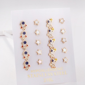 Pendientes de Acero Inoxidable con Circonita Cúbica y Baño de Oro de 18K, Pendientes de Astronauta para Mujer, a la Moda - Product Image 2
