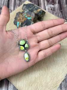 Colgante de Plata de Ley Hecho a Mano con Turquesa Palomino, Firmado por Nizhoni, Joyería Artesanal del Suroeste, Regalo - Product Image 4