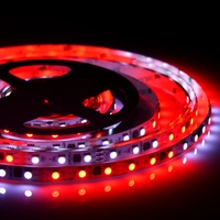 Venta caliente UCS 1903 LED Pixel Light DC12V IC Exterior Digital RGB LED Iluminación 60leds/M SMD5050 Tira de LED programable