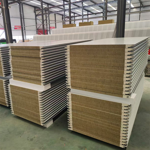 Panneau sandwich pour mur extérieur en <span class=keywords><strong>laine</strong></span> <span class=keywords><strong>de</strong></span> <span class=keywords><strong>verre</strong></span> ignifuge haute résistance <span class=keywords><strong>de</strong></span> 50 <span class=keywords><strong>mm</strong></span>, isolation <span class=keywords><strong>de</strong></span> toiture, revêtement métallique sculpté, atelier écologique - Product Image 3