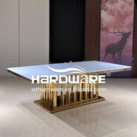 Table de banquet rectangulaire de luxe, nouveau style, plateau en MDF blanc, acier inoxydable doré