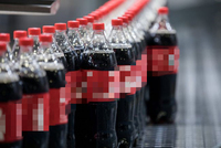Ligne de production complète et automatique de machines de remplissage de boissons gazeuses, de sodas, de boissons gazeuses au CO2, de boissons gazeuses en plastique PET