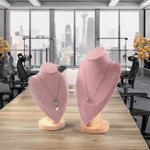 Expositor de acrílico transparente de doble cara en forma de V para joyería, collares y bustos, soporte de mesa de PS, venta al por mayor - Product Image 6