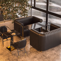 Mobilier de bar à vin de style industriel table de salle à manger et ensemble de chaises de restaurant canapé de salon de luxe en bois massif canapé de cabine de café