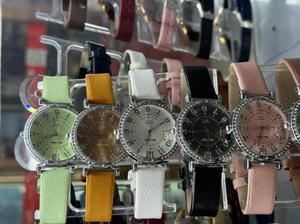 Orologio da donna con cassa in acciaio inossidabile, cinturino in pelle, quadrante rotondo, orologio alla moda - Product Image 3