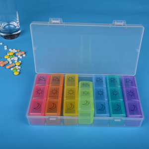 Estuche para Pastillas con Logotipo de Colores del Arcoíris, 21 Compartimentos, Organizador Semanal de Medicamentos, Caja de Plástico para Viajes Diarios - Product Image 4