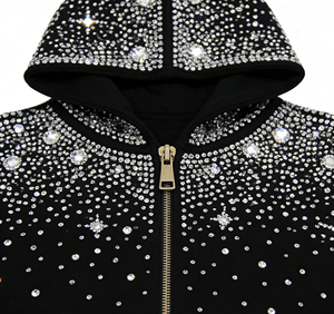 Sudadera con capucha y cremallera para hombre, con gráfico de calavera y pedrería, estilo oversize, streetwear gótico - Product Image 4