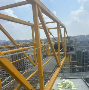 Grúa Torre Zoomlion de 10 Toneladas de Segunda Mano, Modelo 6520-65, con Brazo de 60m, Sistema Hidráulico Completo, Motor y Componentes Principales de Engranajes - Product Image 3