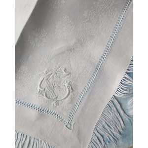 Set di 12 Tovaglioli Moderni a Righe con Frange Mirellas di Alta Qualità, Tovaglioli in Tessuto Usa e Getta con Iniziali per Feste e Cene - Product Image 3