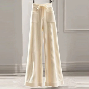 热卖新款定制标志两件套宽松t恤女式运动服时尚针织休闲短袖女式长裤套装 - Product Image 3