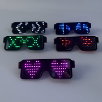 Verres rechargeables de message de l'affichage LED de défilement par USB en gros d'usine pour la partie de boîte de nuit