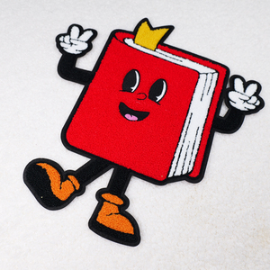Nuevos bolsos de diseñador Diy deporte fútbol hierro en alfabeto libro Hierro en Chenille profesor parches - Product Image 1