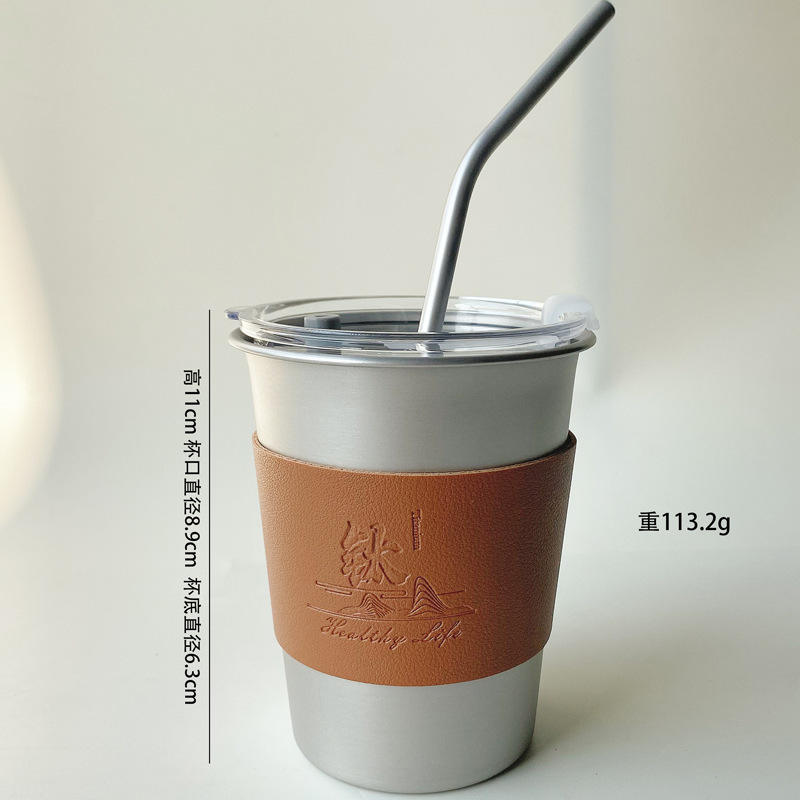 ถ้วยไทเทเนียมสำหรับการกรอง พร้อมป้าย Ti, แปรงทำความสะอาด, หลอดดูด, และปลอกถ้วย