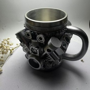Vaso de agua creativo de resina y acero inoxidable con diseño de motor V8V6, artesanía en resina, para exportación. - Product Image 4