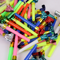 Sifflets multicolores en plastique pour enfants, parfaits pour les matchs de football, les fêtes et les événements sonores – Promotion
