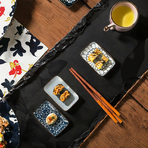 Assiette à dessert rectangulaire en céramique de luxe moderne, émaillée, à motif floral, de qualité alimentaire, durable et écologique, pour restaurant - Product Image 3