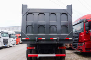 Nouveau <span class=keywords><strong>camion</strong></span> lourd diesel Beiben Euro 2 336HP LHD 8x4 <span class=keywords><strong>benne</strong></span> basculante <span class=keywords><strong>Prix</strong></span> de vente en Afrique - Product Image 4